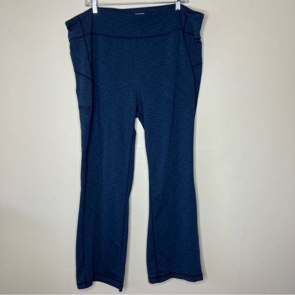 Duluth Trading Co Pants - Duluth Trading Co women’s NoGA Classic Bootcut Pants XL x 29